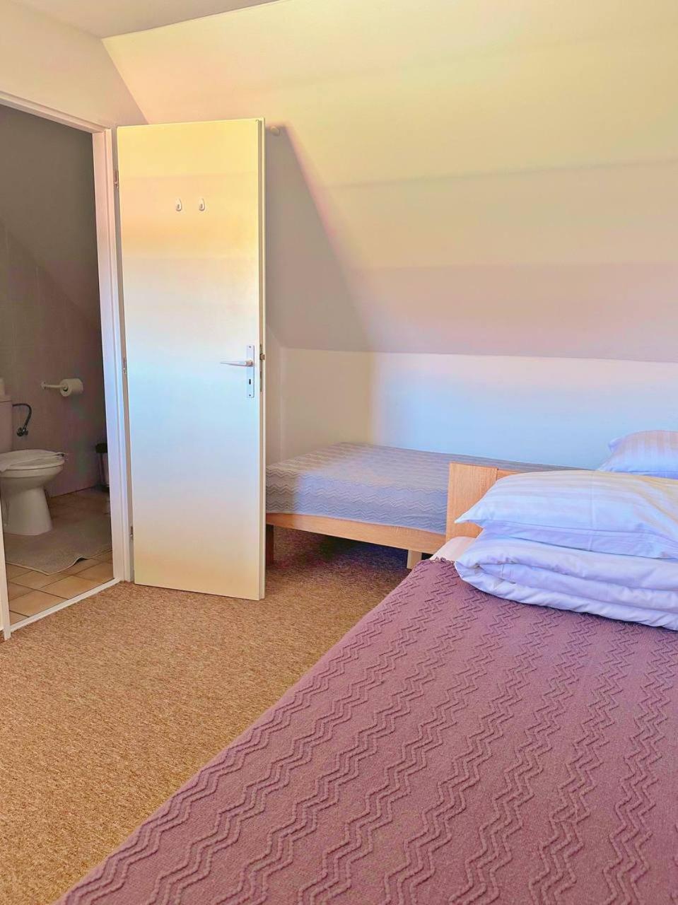 Hotel Marislav Cesnovice Extérieur photo
